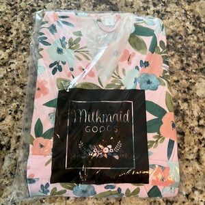 Milkmaid goods robe
